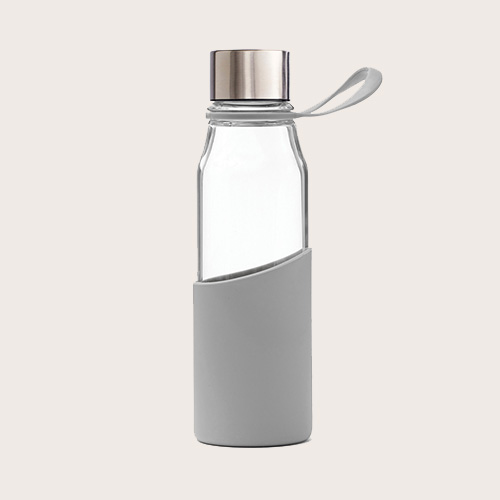 Botella con funda de silicona 550 ml